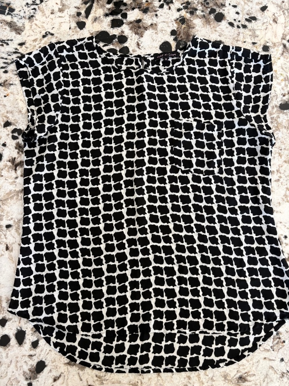 Violet & Claire Black and While Women’s Blouse